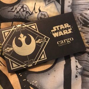 Cargo cosmetics Star Wars eyeshadow palette